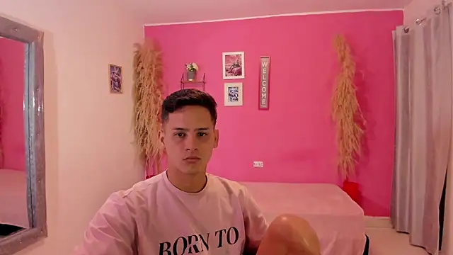 elmasmas01 online show from 12.14.25