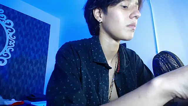 Ghost  Girl  online show from 12.13.25