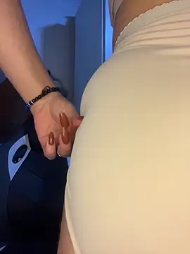 Im Saraaaa online show from 02.11.26