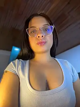 Im Saraaaa online show from 07.28.26