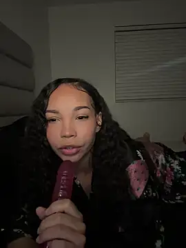 nikkiloveee online show from 02.14.26