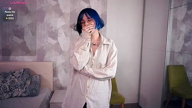 KellePourier online show from 11.10.25