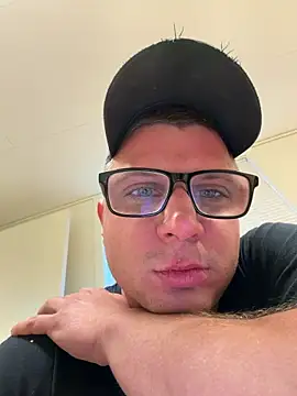 PolishBoy1995 online show from 11.05.25