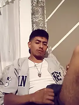 SkinniYamo online show from 03.02.26