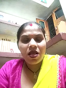 Snapshot of HayatKapoor chatting on 11.08.25 HayatKapoor online show from 11.08.25