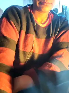 Snapshot of Hot-Rubyy chatting on 12.14.25 Hot-Rubyy online show from 12.14.25