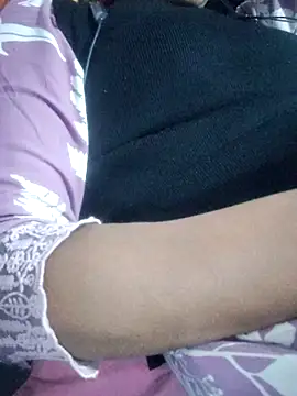 Snapshot of Hot-Rubyy chatting on 12.20.25 Hot-Rubyy online show from 12.20.25