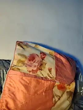 Snapshot of Hot-Rubyy chatting on 12.21.25 Hot-Rubyy online show from 12.21.25