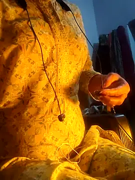 Snapshot of Hot-Rubyy chatting on 02.14.26 Hot-Rubyy online show from 02.14.26