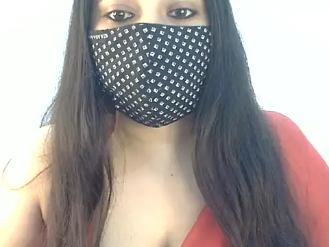 Snapshot of Cutie_Sonam chatting on 12.19.25 Cutie Sonam online show from 12.19.25