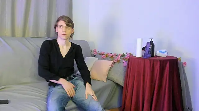 AvenGlow online show from 02.28.26