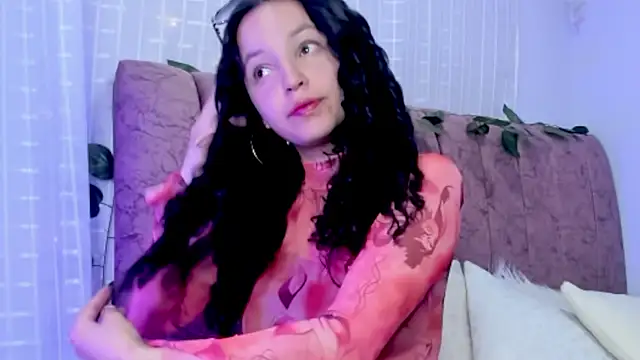 BONNIEFLOREZ online show from 11.28.25