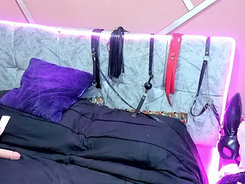 CleareRems online show from 12.15.25