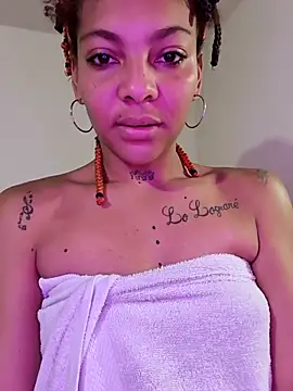 leona sumiza online show from 11.04.25