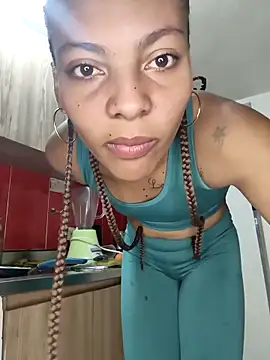 leona sumiza online show from 11.21.25