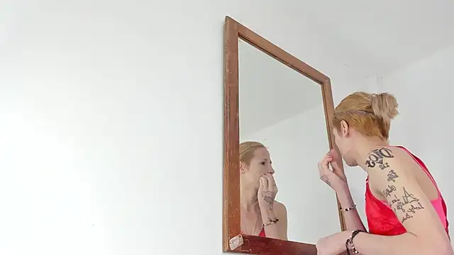 Snapshot of natacha_ferrer1 chatting on 11.28.25 natacha ferrer1 online show from 11.28.25