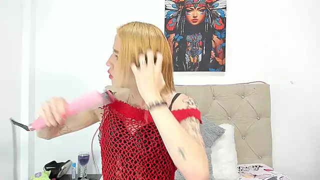 Snapshot of natacha_ferrer1 chatting on 12.05.25 natacha ferrer1 online show from 12.05.25