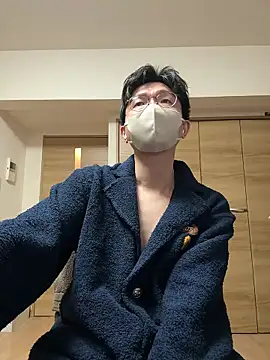 Snapshot of isao752702 chatting on 12.14.25 isao752702 online show from 12.14.25