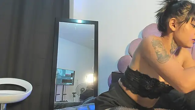 Snapshot of JaidenBrown_ chatting on 10.30.25 JaidenBrown  online show from 10.30.25