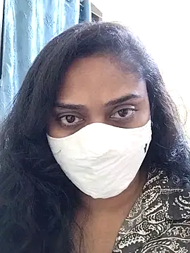 Snapshot of girl999 chatting on 11.15.25 girl999 online show from 11.15.25