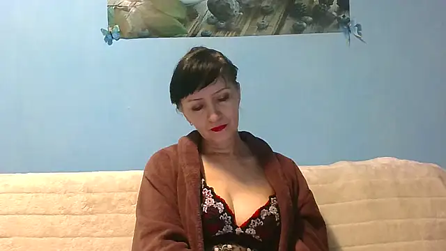 IffetLove42 online show from 04.30.26