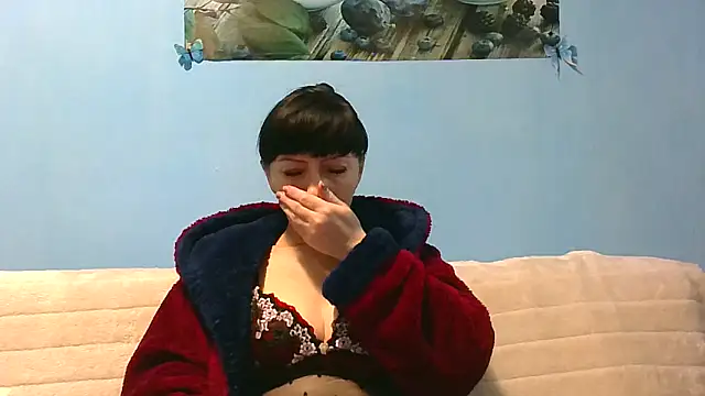 IffetLove42 online show from 05.13.26