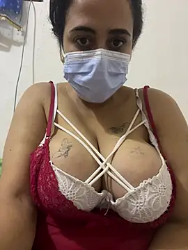 Snapshot of WildNour chatting on 01.14.26 WildNour online show from 01.14.26