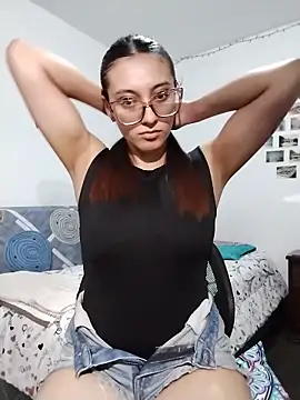 bellastorme04 online show from 05.15.26