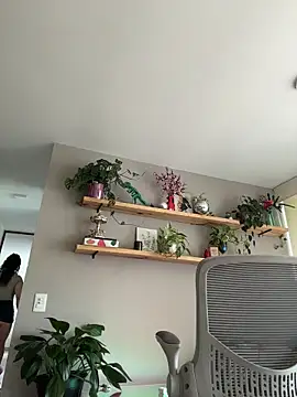 Snapshot of SugarTroubl33 chatting on 11.15.25 SugarTroubl33 online show from 11.15.25