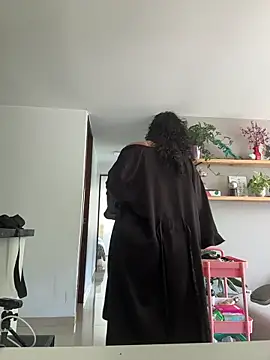 Snapshot of SugarTroubl33 chatting on 11.18.25 SugarTroubl33 online show from 11.18.25