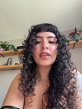 SugarTroubl33 online show from 06.18.26