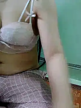 Snapshot of Kieuxinhgai chatting on 11.08.25 Kieuxinhgai online show from 11.08.25