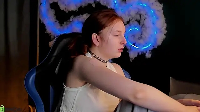 AngelWisee online show from 05.08.26