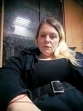 Snapshot of Lana-murr chatting on 11.01.25 Lana-murr online show from 11.01.25