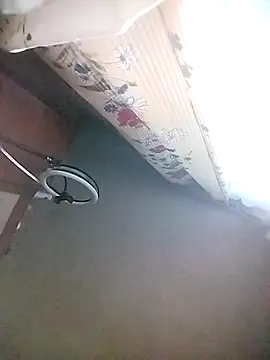 Snapshot of Lana-murr chatting on 11.05.25 Lana-murr online show from 11.05.25