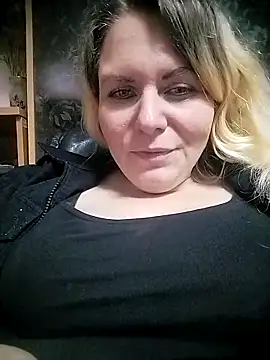 Snapshot of Lana-murr chatting on 11.09.25 Lana-murr online show from 11.09.25