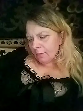 Snapshot of Lana-murr chatting on 11.23.25 Lana-murr online show from 11.23.25