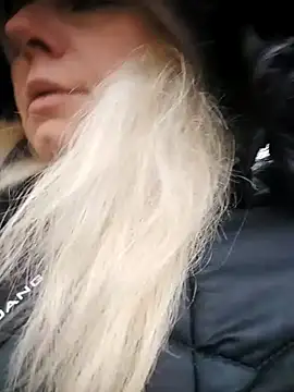 Snapshot of Lana-murr chatting on 12.01.25 Lana-murr online show from 12.01.25