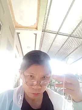 bella-la online show from 11.28.25