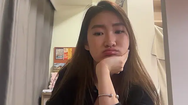 AlishaCheng online show from 12.21.25