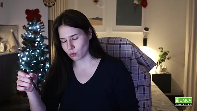 girl u never met online show from 12.15.25