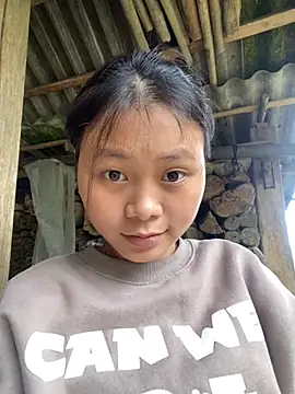 Snapshot of Sophia-123 chatting on 11.14.25 Sophia-123 online show from 11.14.25