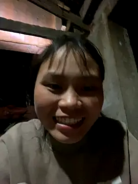 Snapshot of Sophia-123 chatting on 12.04.25 Sophia-123 online show from 12.04.25