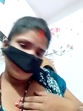 Snapshot of hot_couple_000 chatting on 11.11.25 hot couple 000 online show from 11.11.25