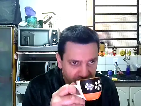 Snapshot of Alex-Naturista chatting on 05.11.26 Alex-Naturista online show from 05.11.26