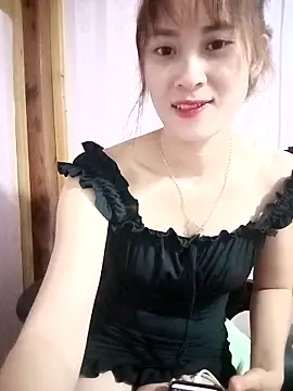 Snapshot of Em_xinh01 chatting on 05.16.26 Em xinh01 online show from 05.16.26
