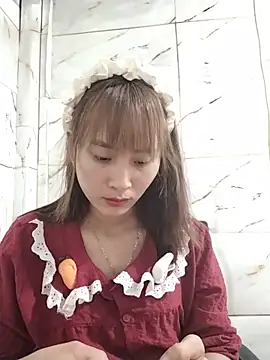 Snapshot of Em_xinh01 chatting on 06.13.26 Em xinh01 online show from 06.13.26