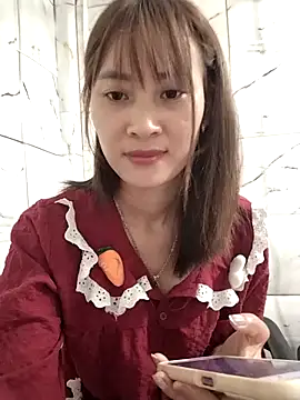 Snapshot of Em_xinh01 chatting on 06.14.26 Em xinh01 online show from 06.14.26