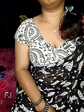 Snapshot of shreyareddy99 chatting on 02.12.26 shreyareddy99 online show from 02.12.26