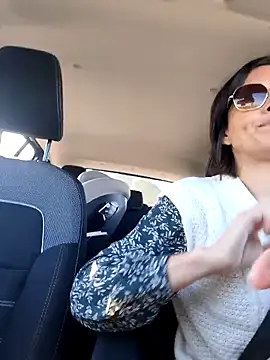 Piediniecollant online show from 11.06.25